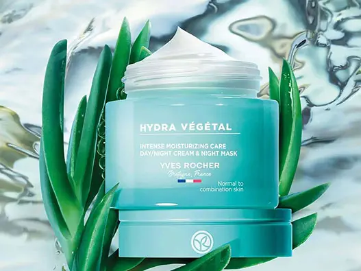 Yves Rocher法国伊夫黎雪化妆品logo设计含义及洗发水标志设计理念