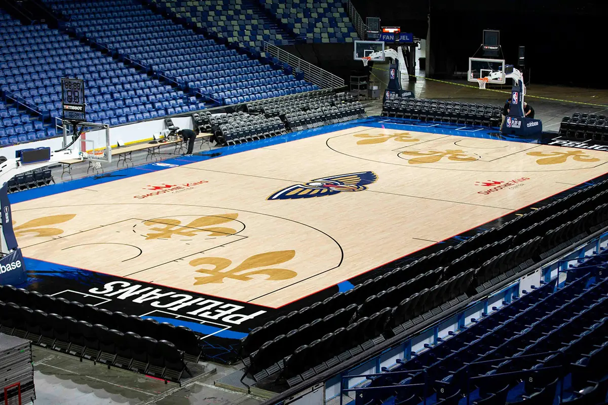 New Orleans Pelicans篮球场-蓝球队logo设计公司